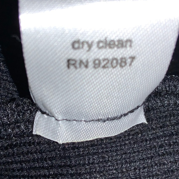 Saks Fifth Avenue silk blouse Sz 4 abstract print bow back tie dolman sleeve - Picture 9 of 9